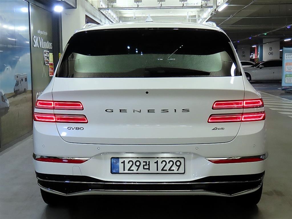 Genesis GV80 - Vista 5