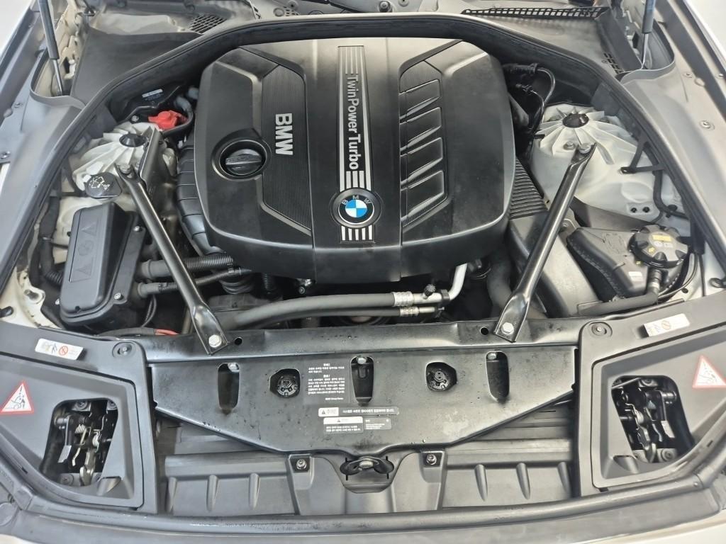 BMW 5 Series - Vista 5