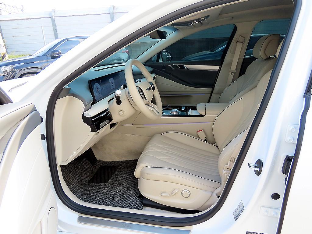 Genesis G80 - Vista 5