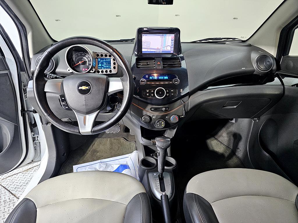 Chevrolet Spark - Vista 5