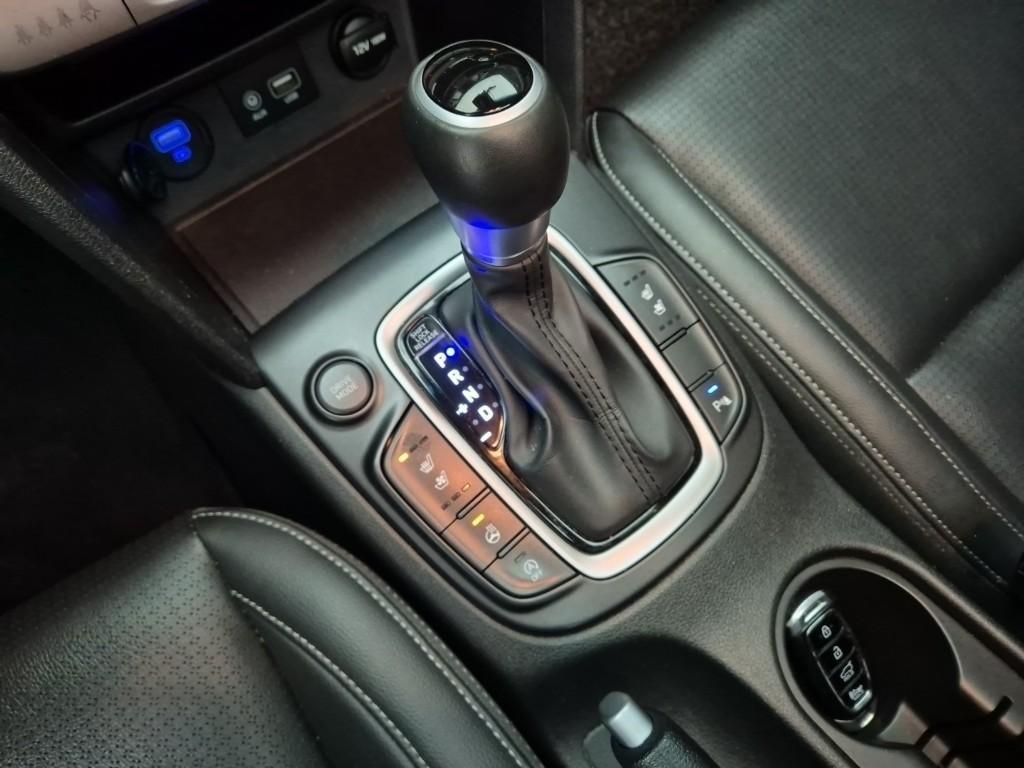 HYUNDAI Kona - Vista 8