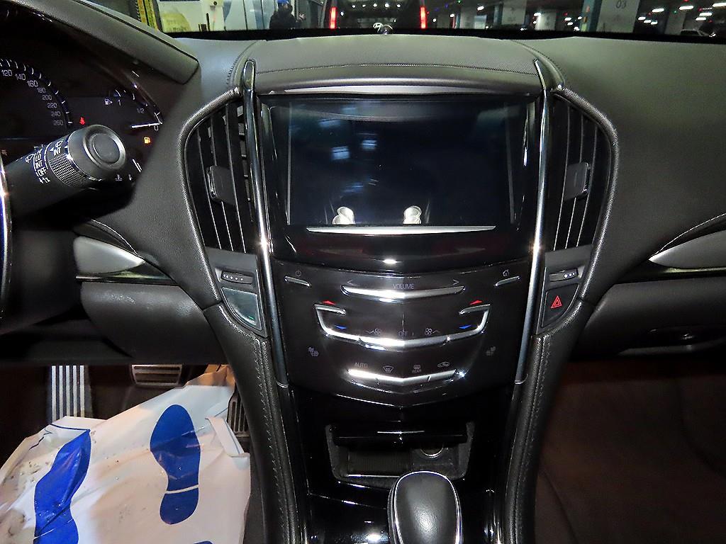 Cadillac ATS - Vista 11