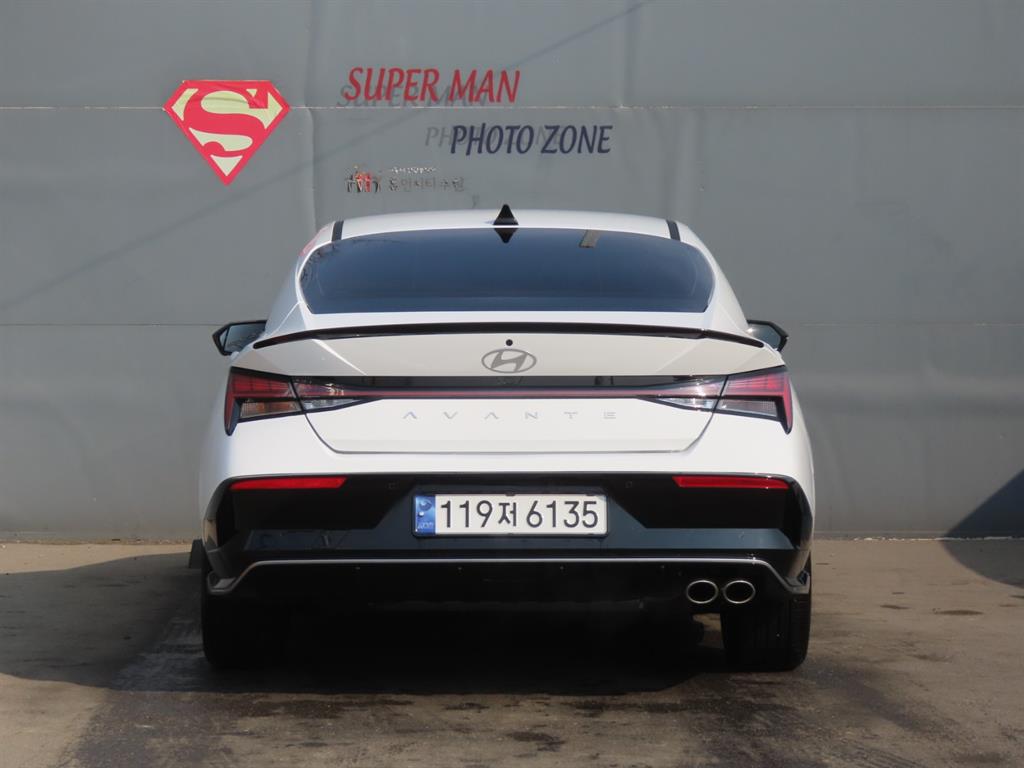 HYUNDAI Avante - Vista 7