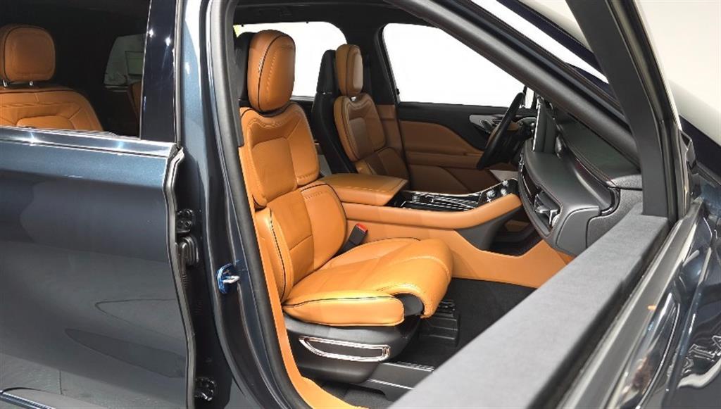 Lincoln Aviator - Vista 10