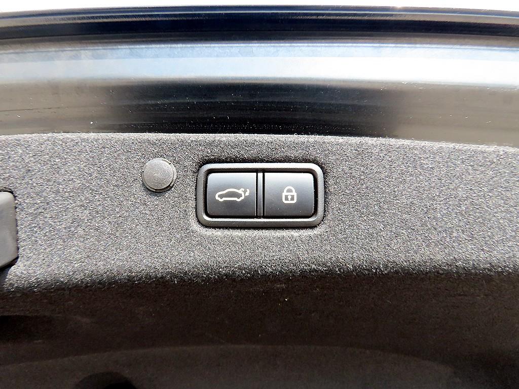 HYUNDAI Grandeur 2020 Negro - Importación desde Corea - HF Imports Iquique - Foto 18