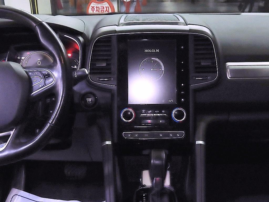 SAMSUNG QM6 - Vista 11