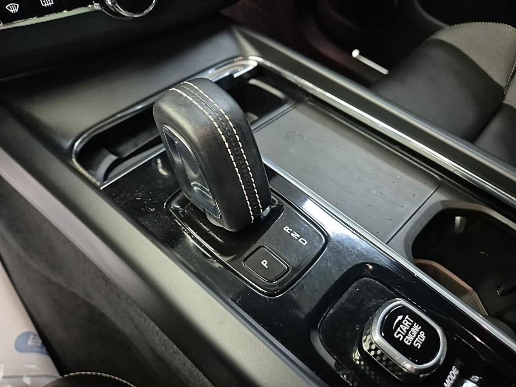 Volvo XC60 2021 Gris - Importación desde Corea - HF Imports Iquique - Foto 19