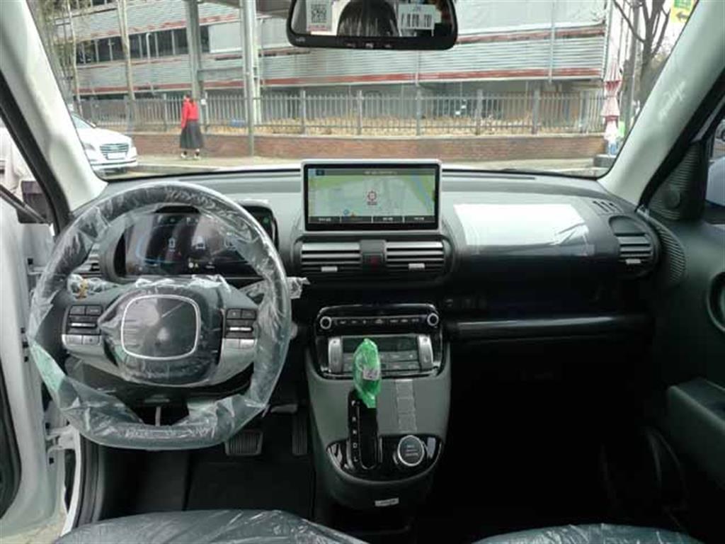 HYUNDAI Casper - Vista 10