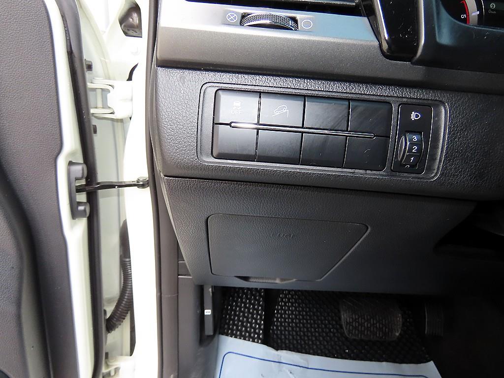 Ssangyong Rexton - Vista 12