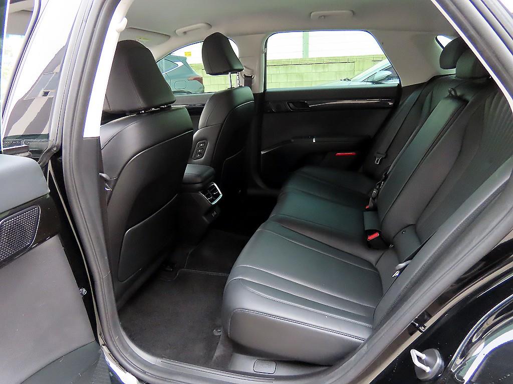 HYUNDAI Grandeur - Vista 6