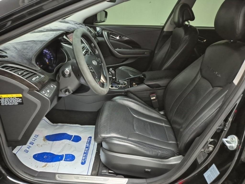 HYUNDAI Grandeur 2013 Negro - Importación desde Corea - HF Imports Iquique - Foto 18