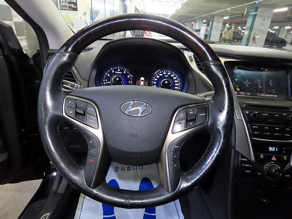 HYUNDAI Grandeur - Vista 8