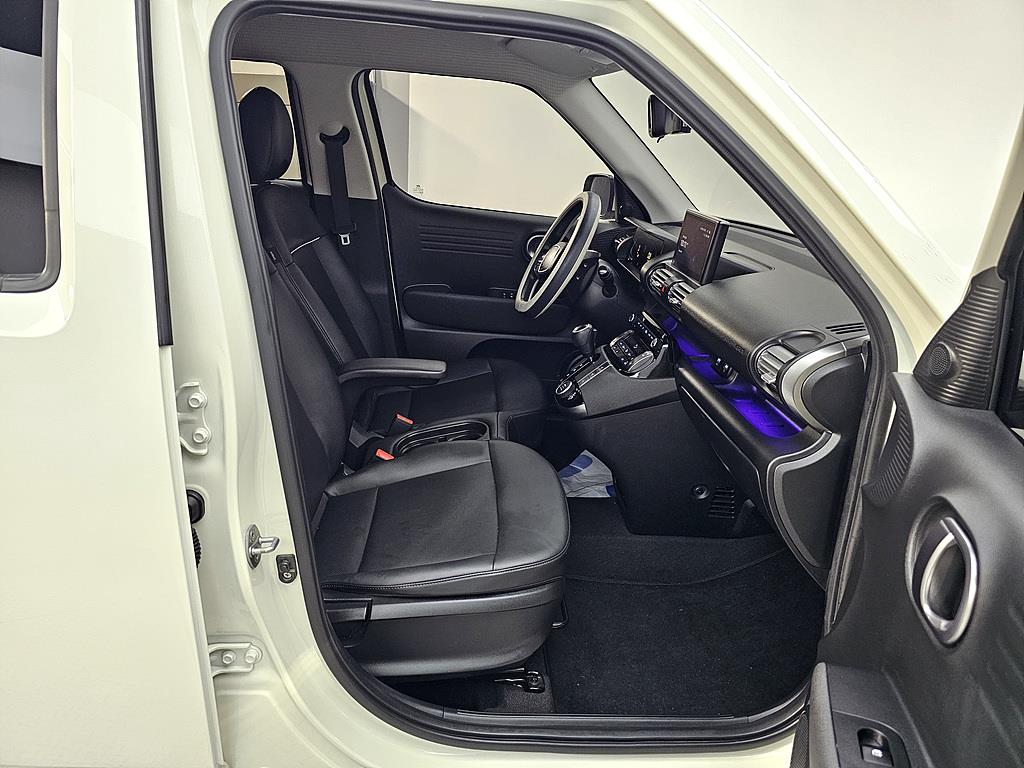 HYUNDAI Casper - Vista 11