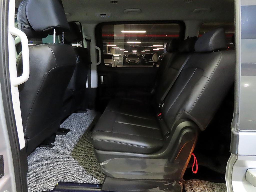 HYUNDAI Staria - Vista 7