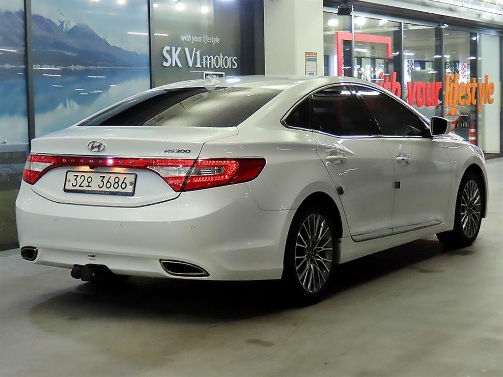 HYUNDAI Grandeur - Vista 4