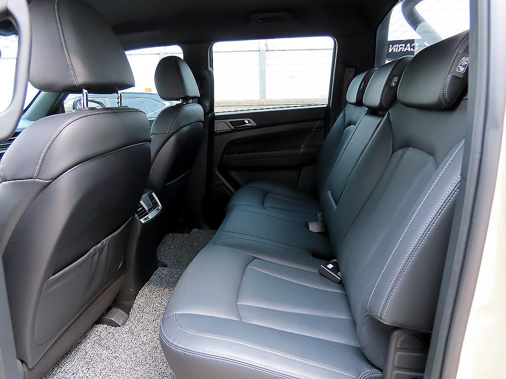 Ssangyong Rexton - Vista 6