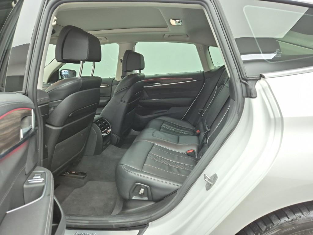 BMW Gran Turismo - Vista 12