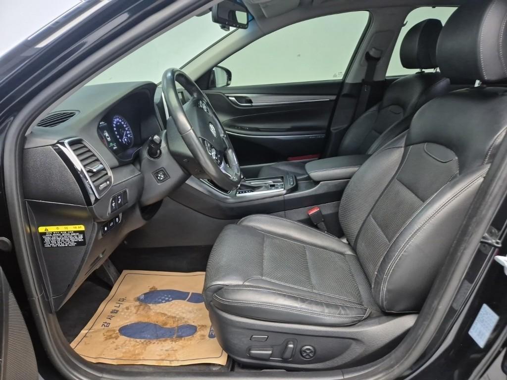 HYUNDAI Grandeur - Vista 11