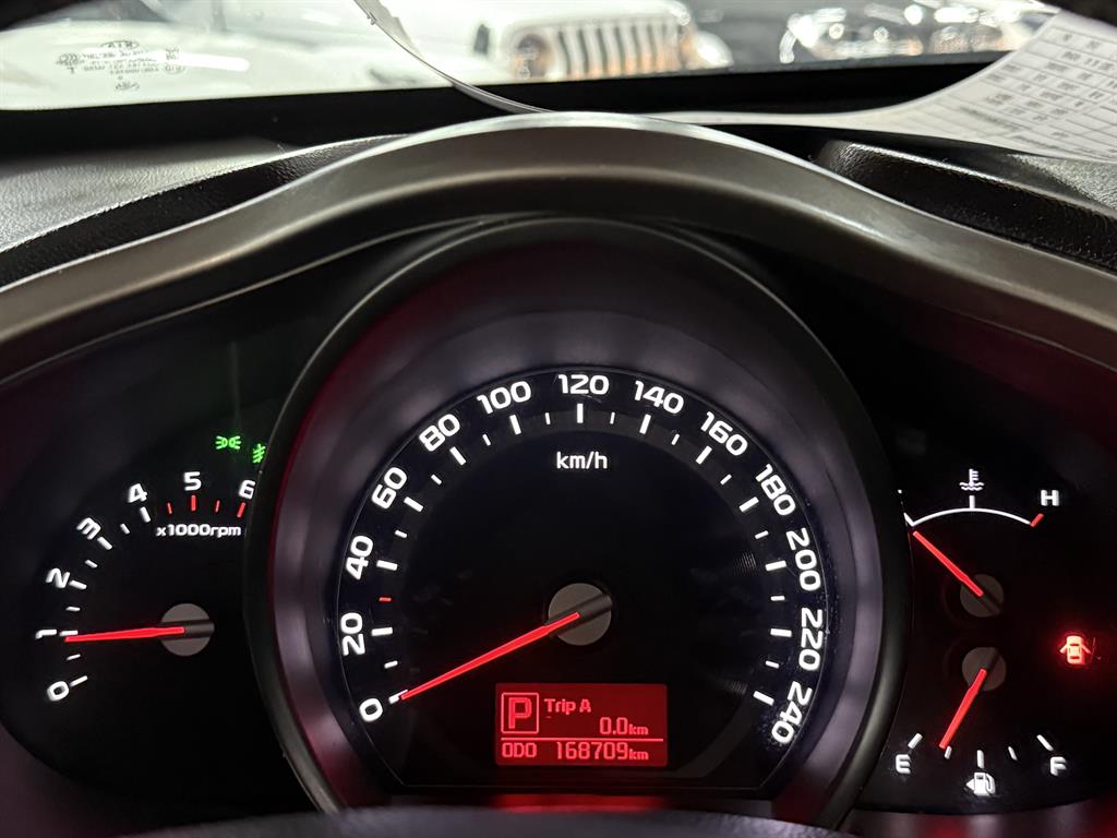 KIA Sportage - Vista 12