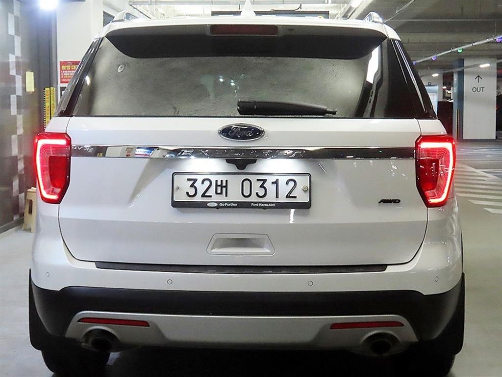 Ford Explorer - Vista 5