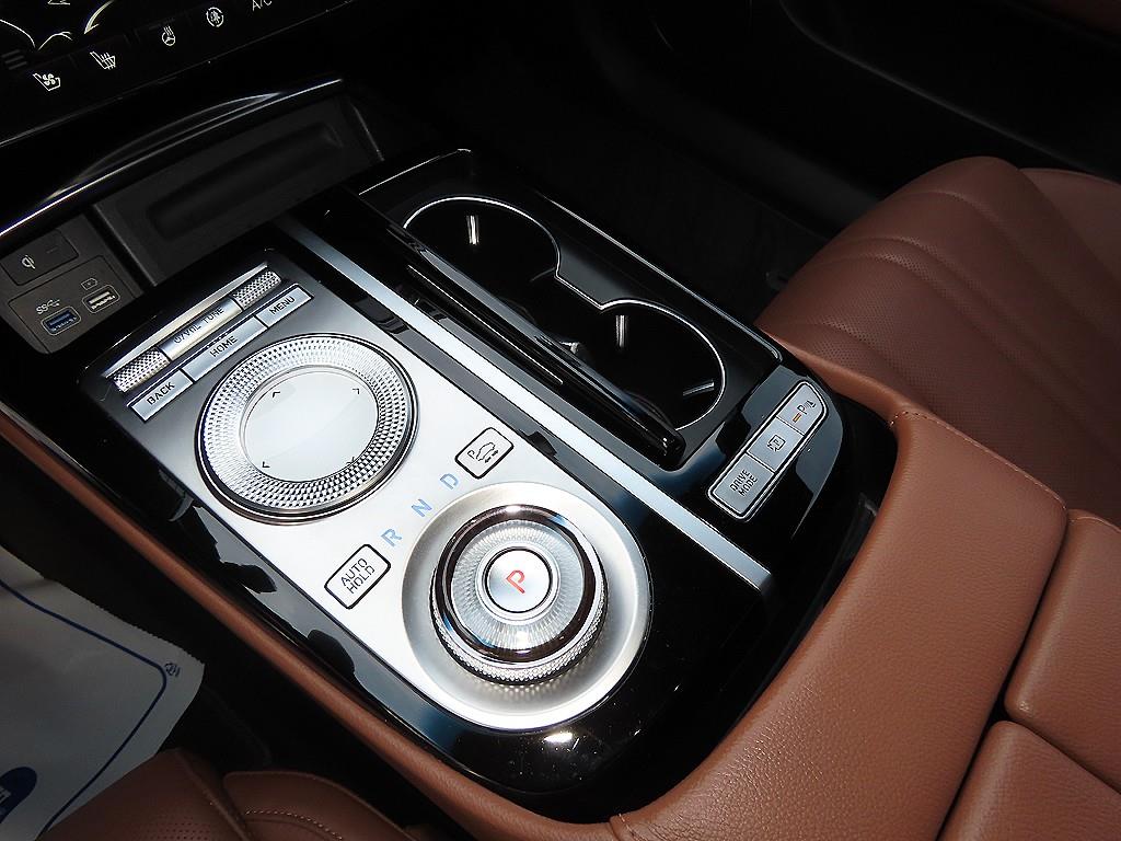 Genesis G80 - Vista 11