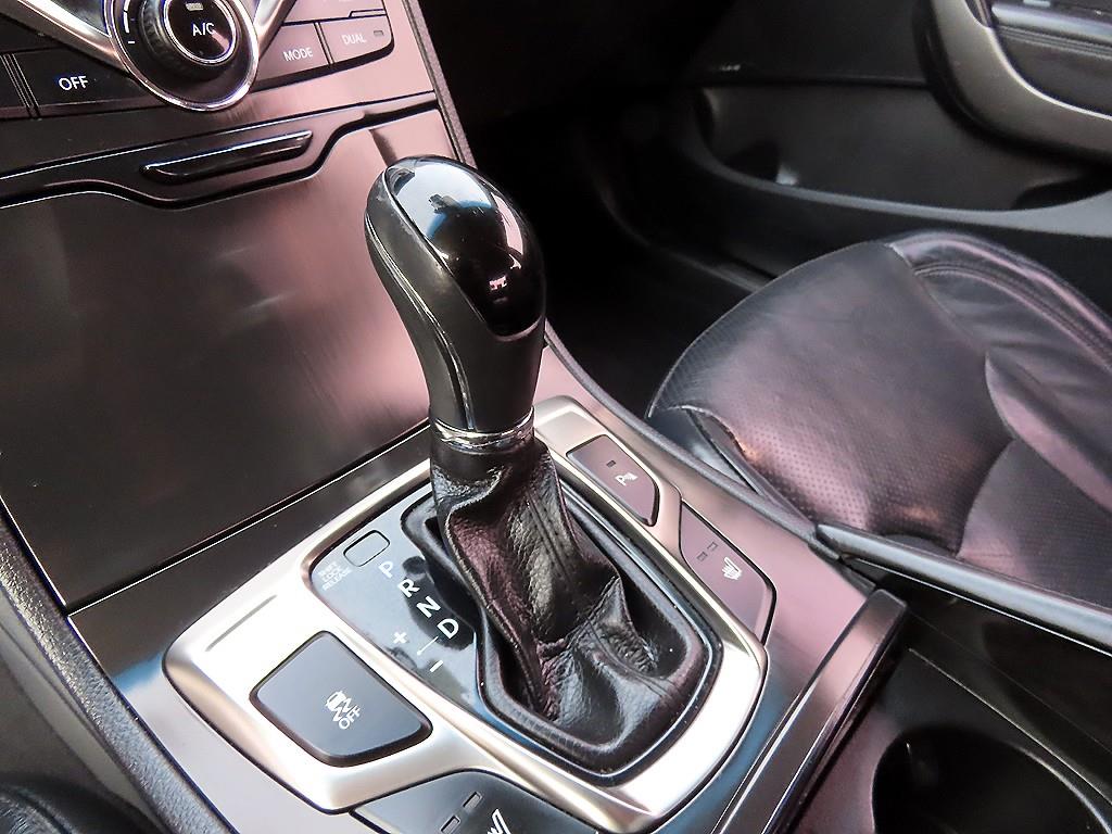 HYUNDAI Grandeur - Vista 11