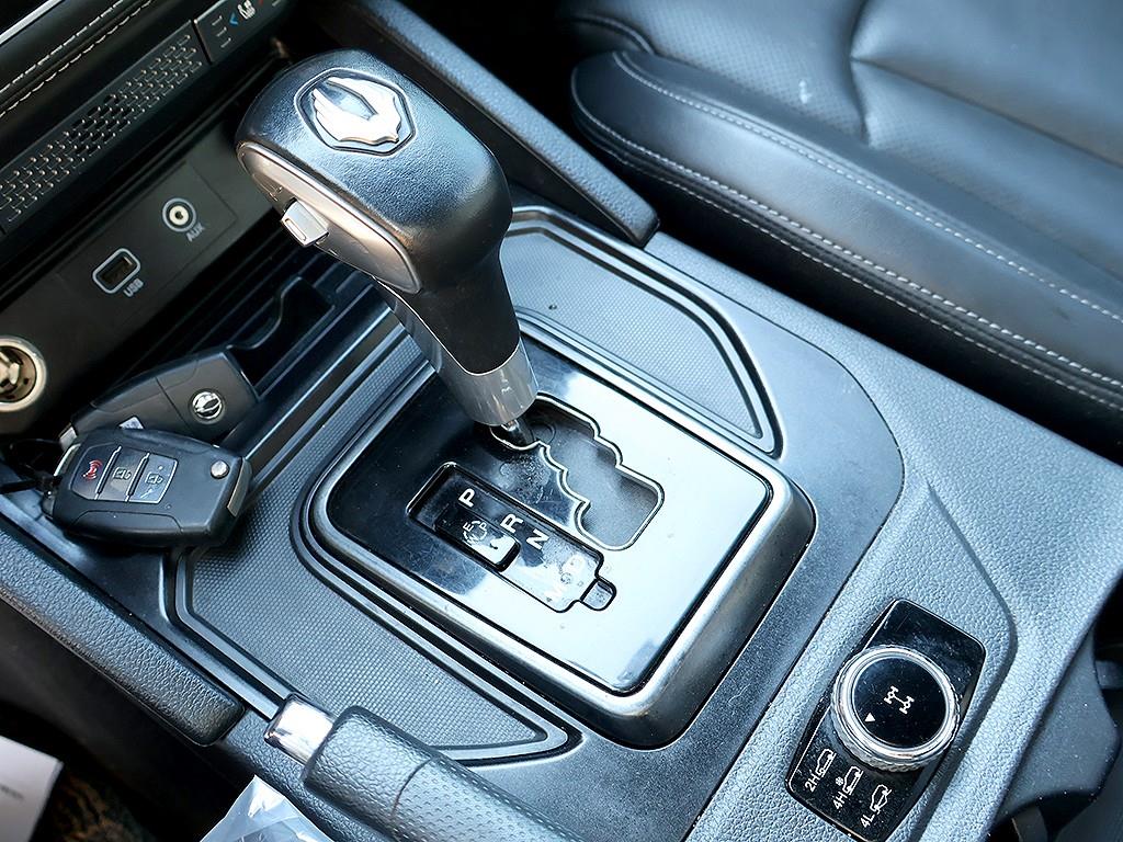 Ssangyong Rexton 2020 Negro - Importación desde Corea - HF Imports Iquique - Foto 7