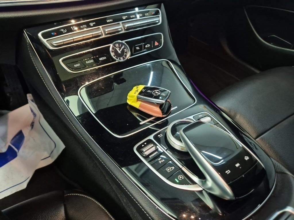 Mercedes Benz E class 2019 Gris - Importación desde Corea - HF Imports Iquique - Foto 17
