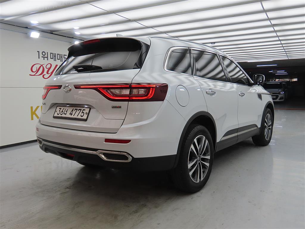 SAMSUNG QM6 - Vista 4