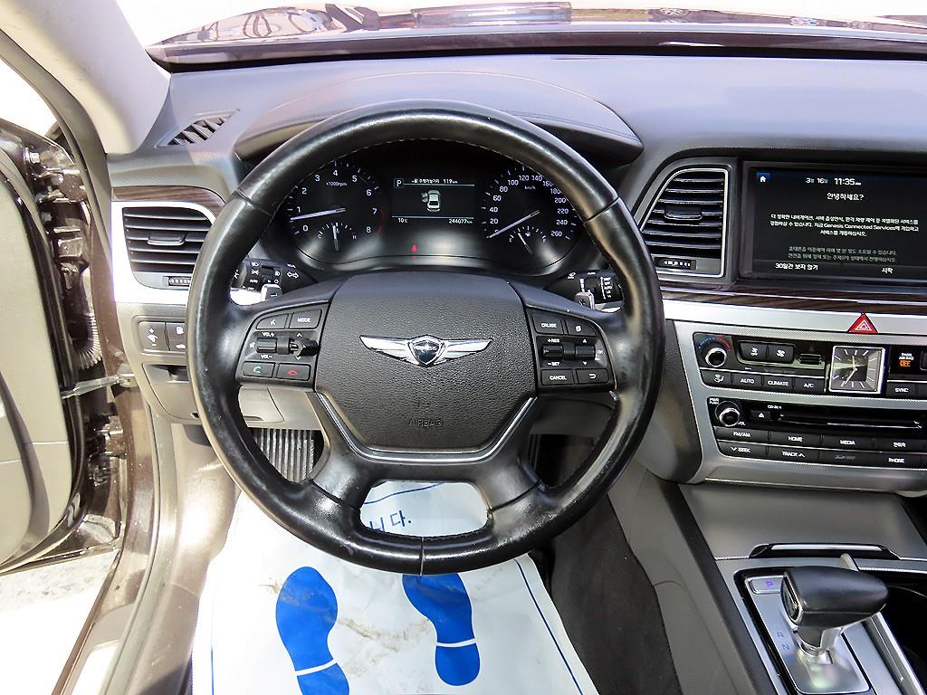 Genesis G80 - Vista 8