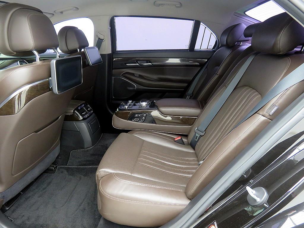 Genesis EQ900 - Vista 7