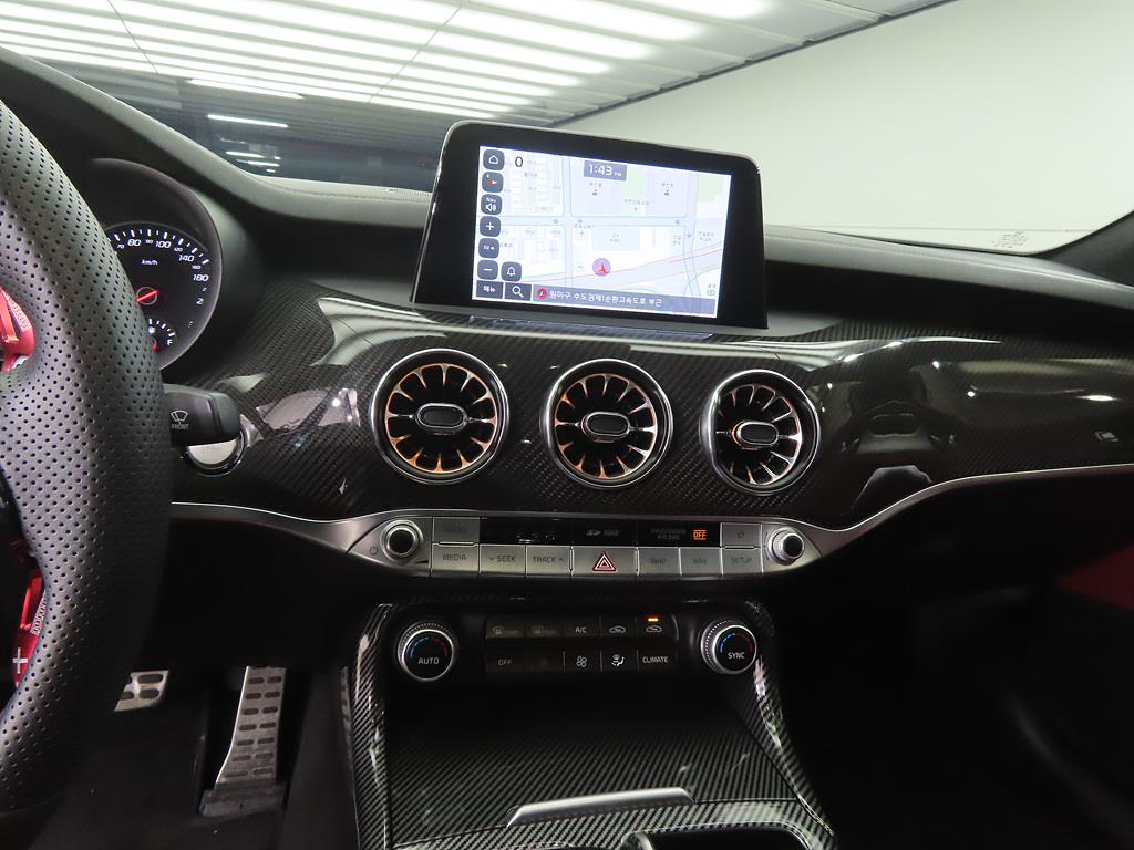 KIA Stinger - Vista 10