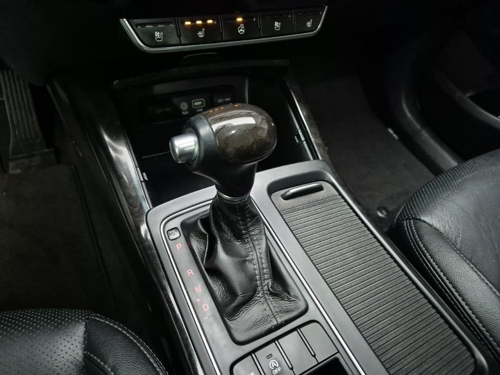 KIA Sorento - Vista 8