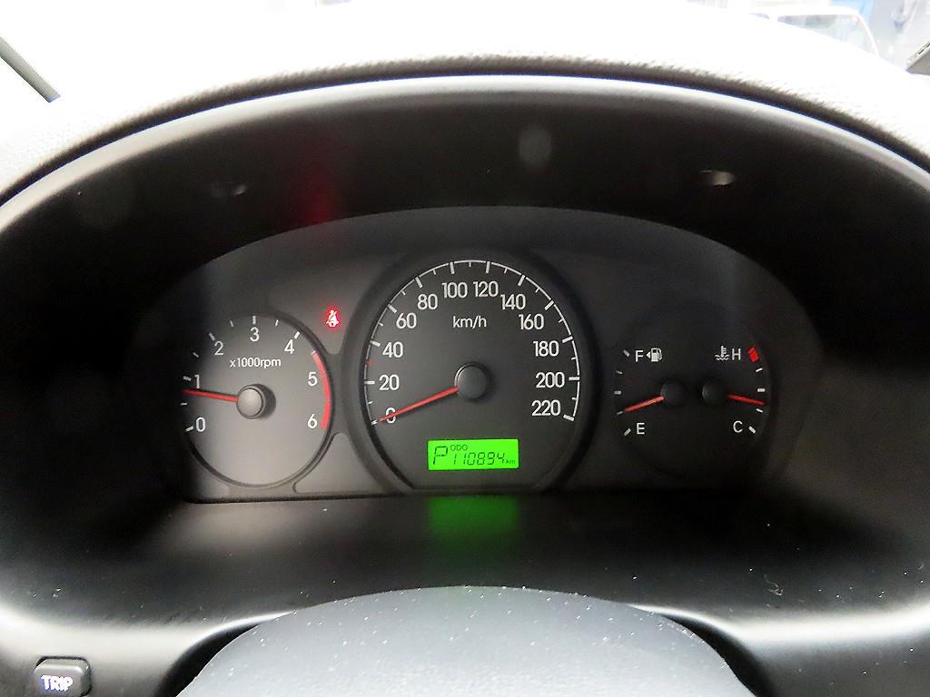 HYUNDAI Starex - Vista 6