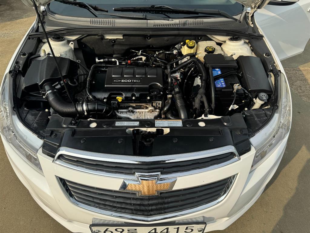 Chevrolet Cruise 2014 Blanco - Importación desde Corea - HF Imports Iquique - Foto 17