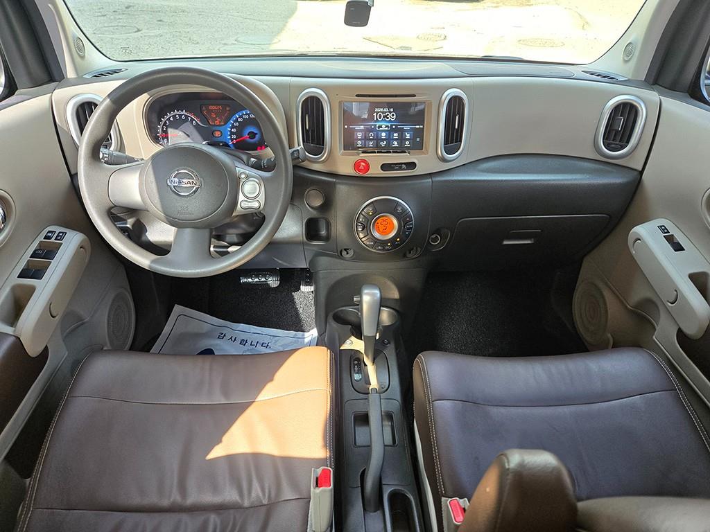 Nissan Cube - Vista 9