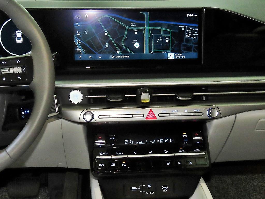 HYUNDAI Grandeur - Vista 11