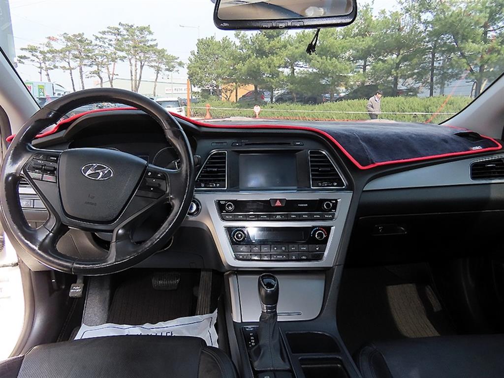 HYUNDAI Sonata - Vista 7