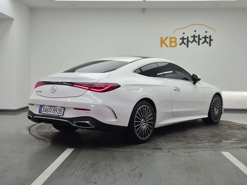 Mercedes Benz CLE Class - Vista 4