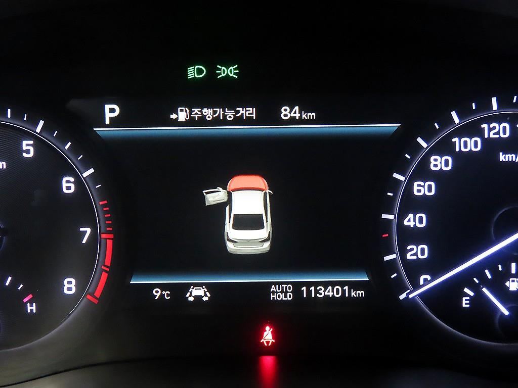 Genesis G80 - Vista 10