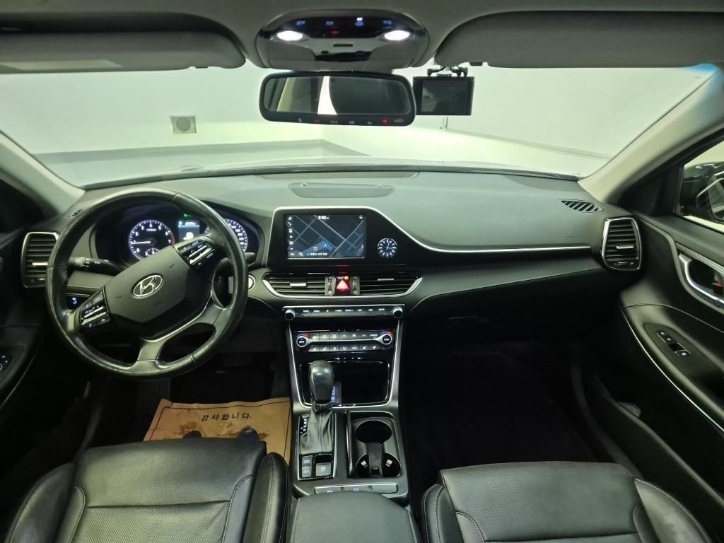 HYUNDAI Grandeur - Vista 7