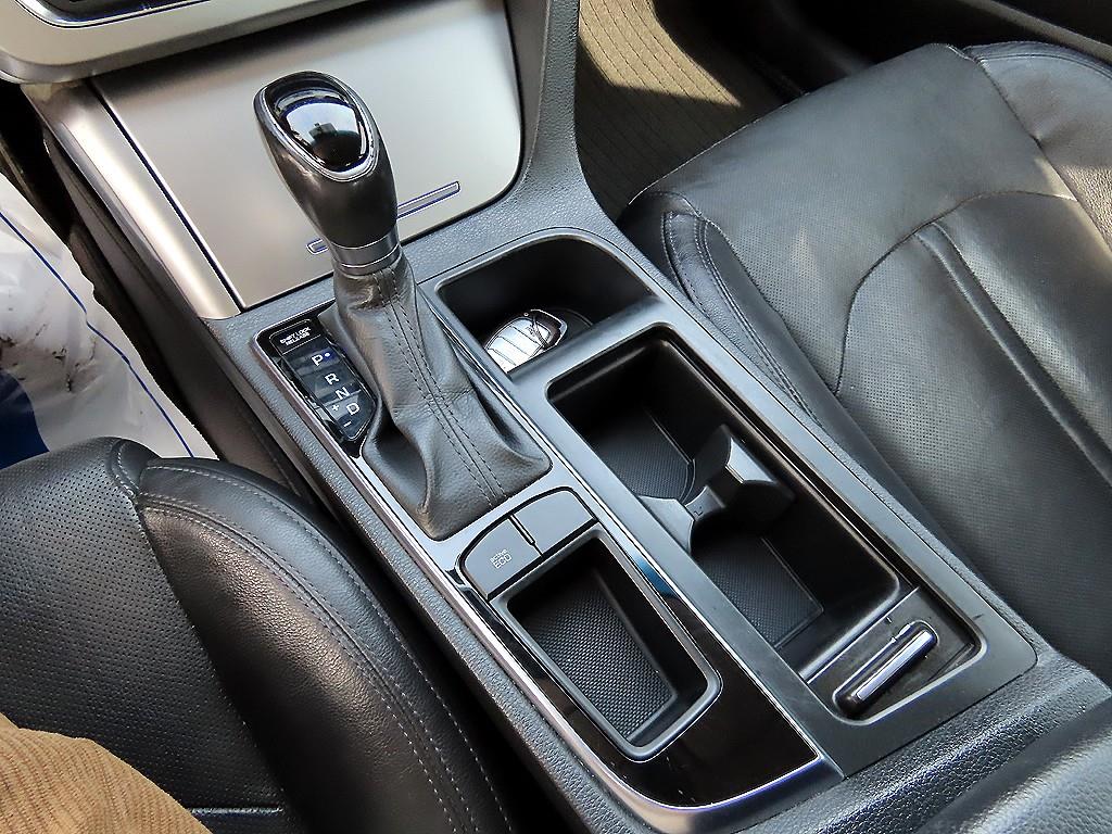 HYUNDAI Sonata - Vista 10