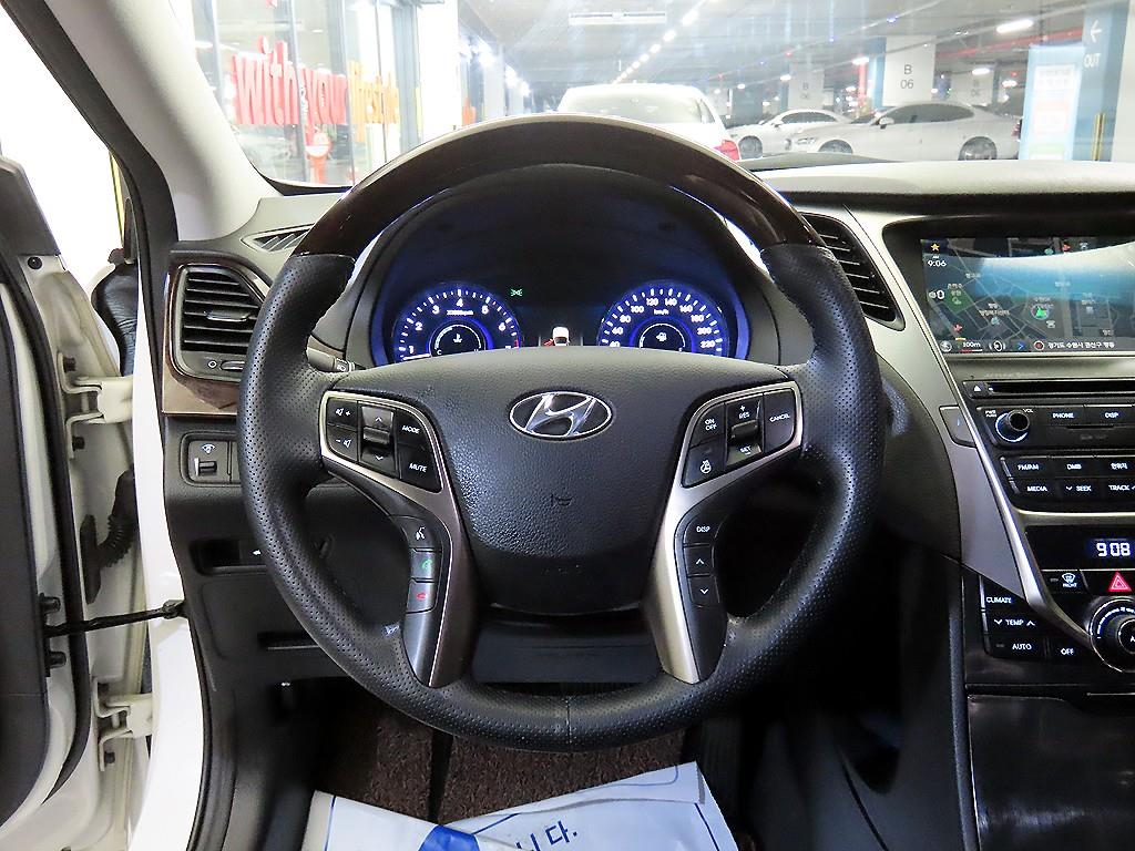 HYUNDAI Grandeur - Vista 8