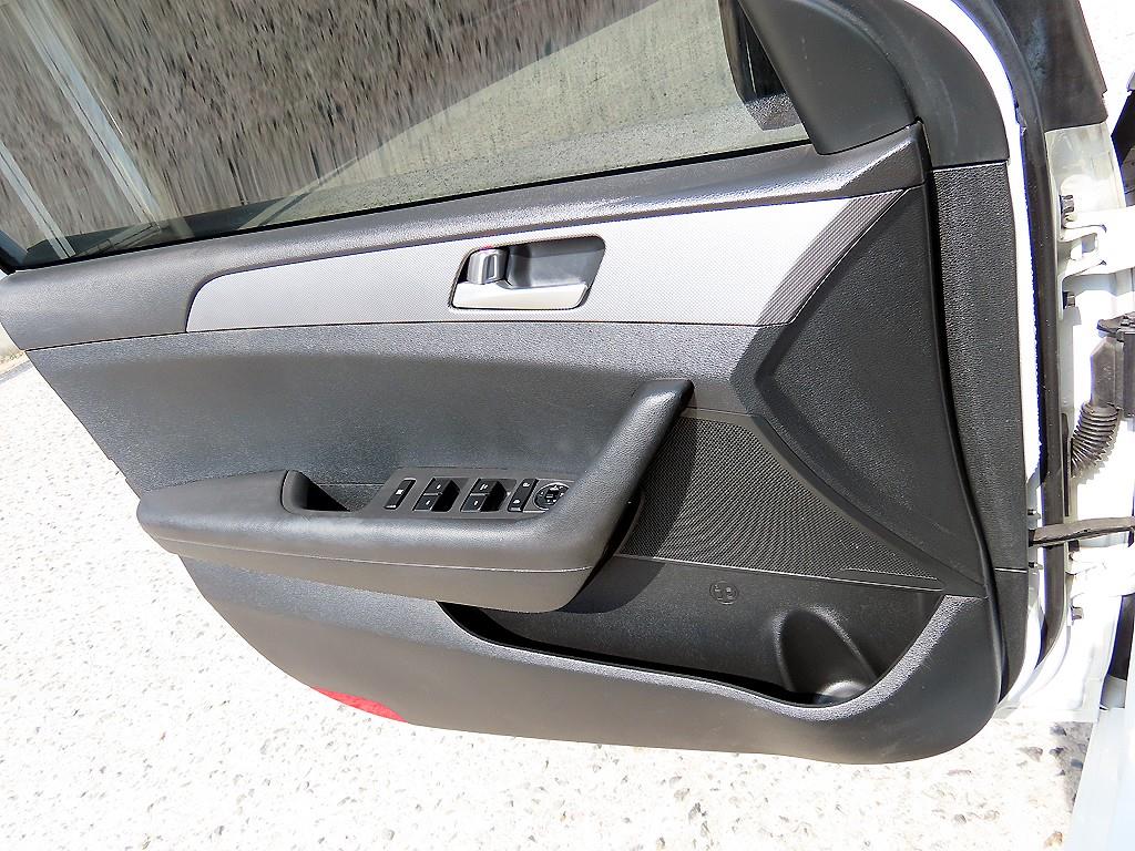 HYUNDAI Sonata - Vista 11