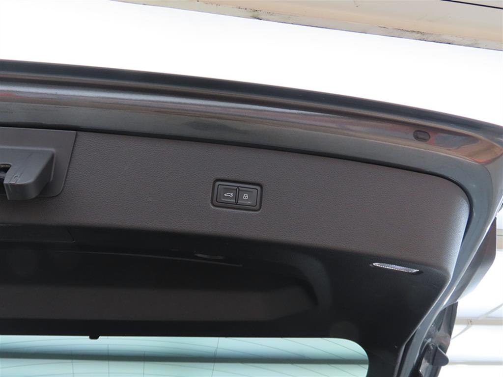 Audi Q8 2021 Gris - Importación desde Corea - HF Imports Iquique - Foto 17