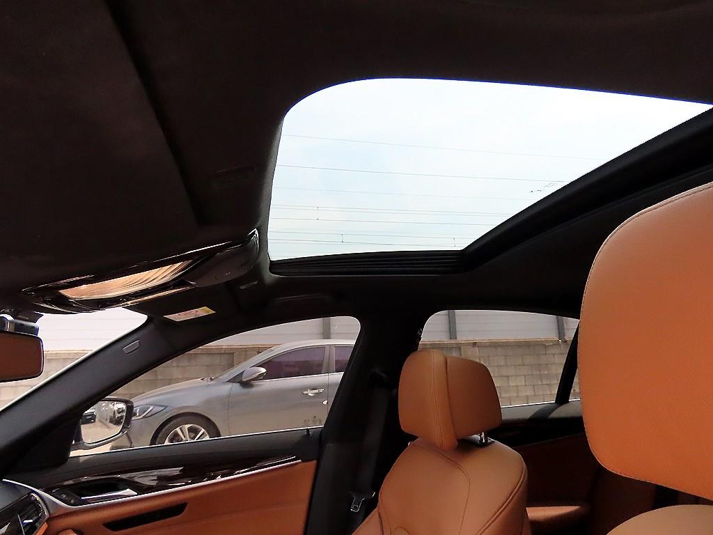 BMW 5 Series 2021 Blanco - Importación desde Corea - HF Imports Iquique - Foto 18