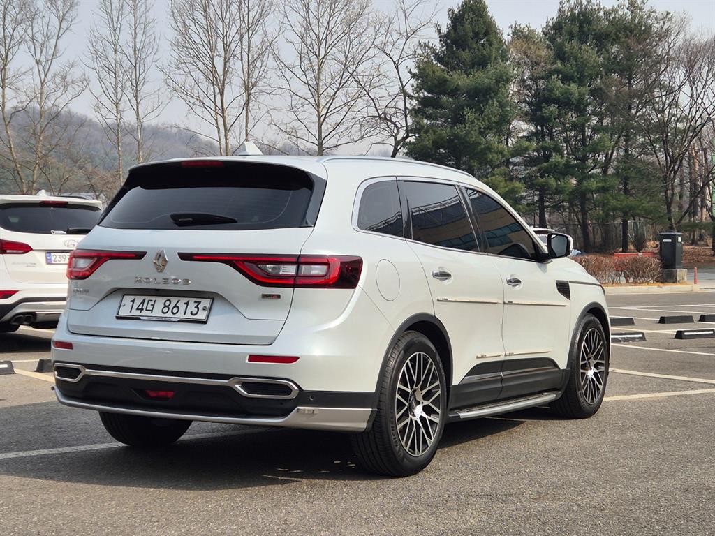 SAMSUNG QM6 - Vista 6