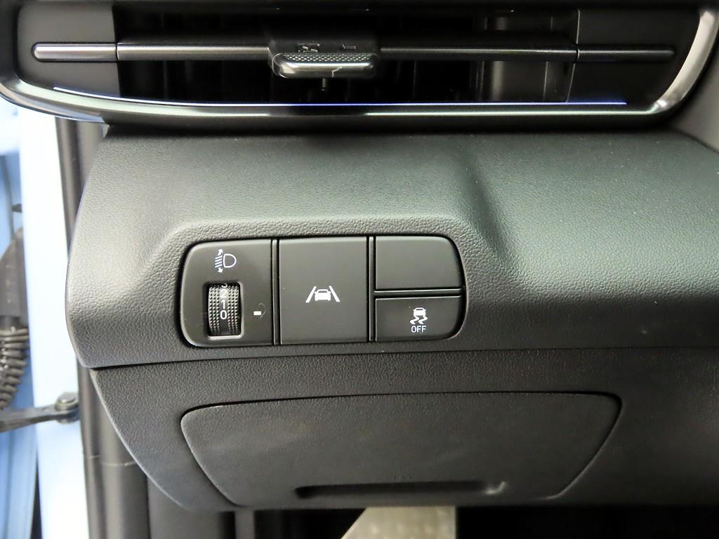 HYUNDAI Avante - Vista 12