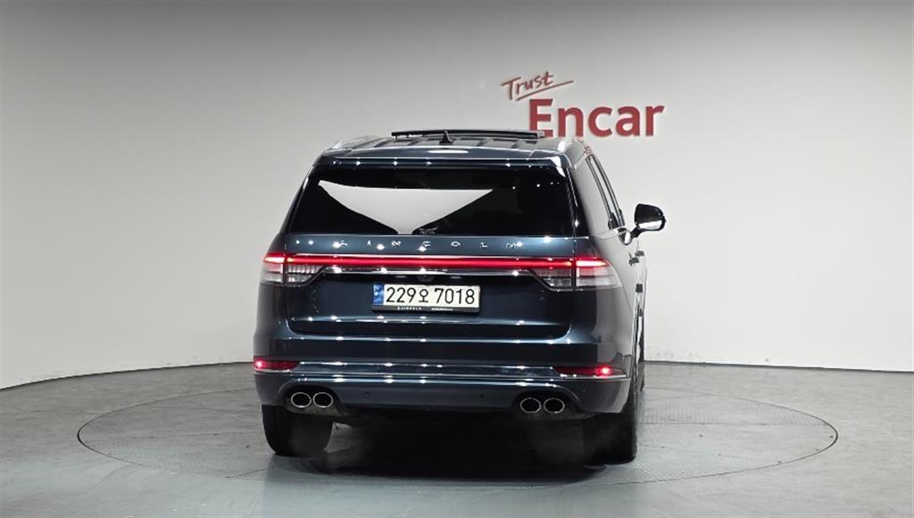 Lincoln Aviator - Vista 4