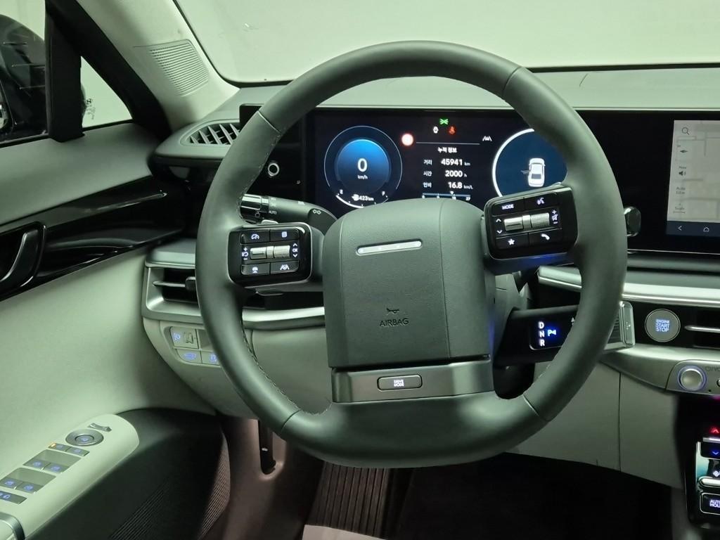 HYUNDAI Grandeur - Vista 9